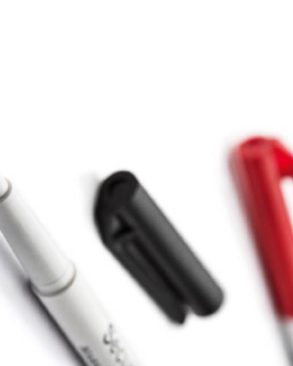 Marcador indeleble color negro